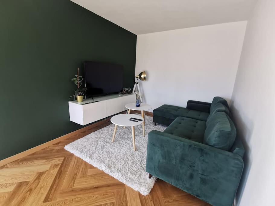 Le Parmelan - Grand Appartement Familial Avec Vue Sur La Montagne Анси Экстерьер фото